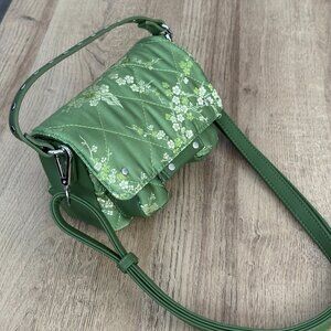 Núnoo Honey Flower Green Silk Crossbody Bag